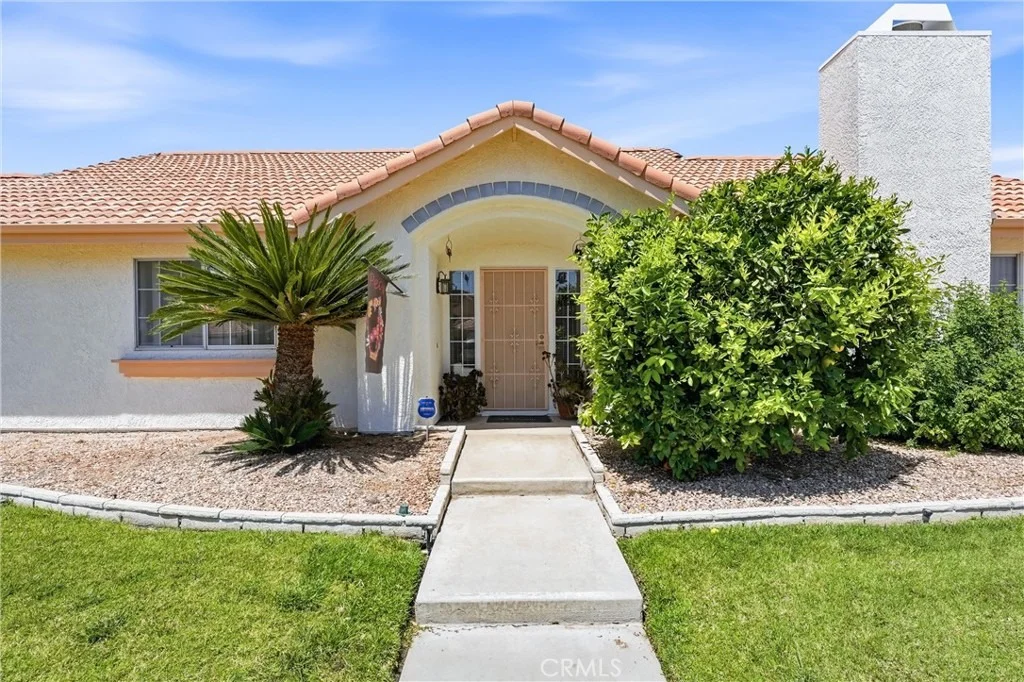 Photo of 2562 Alegre Avenue
