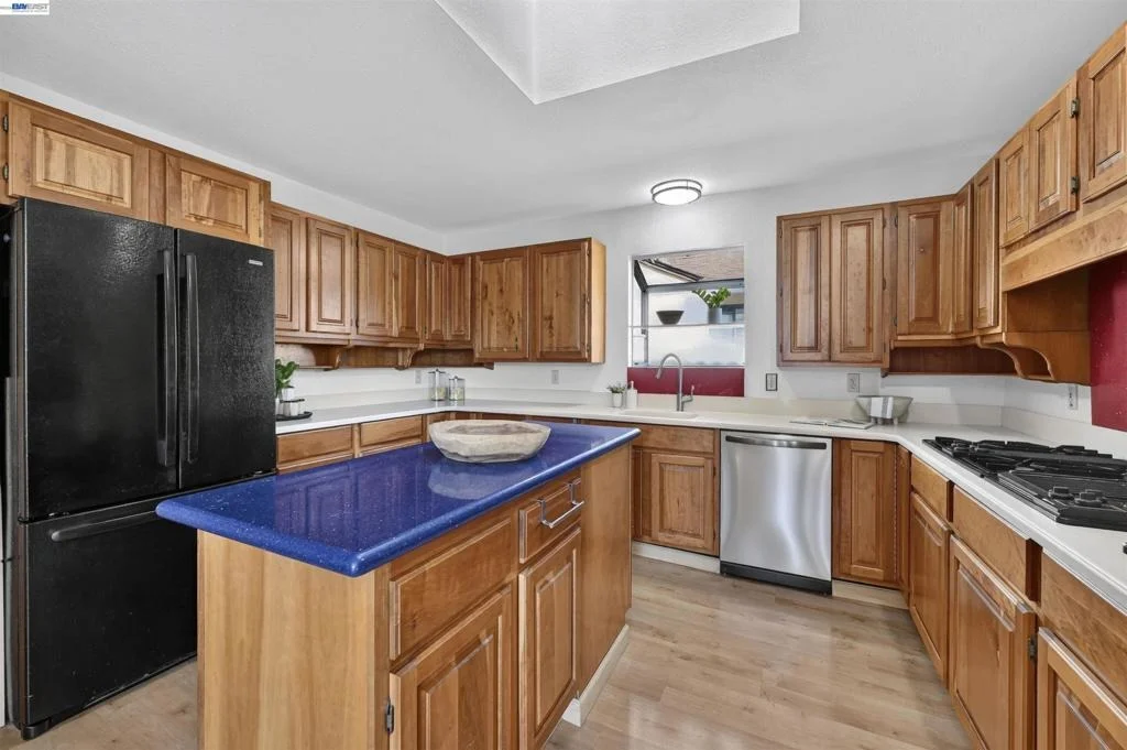 Photo of 14660 Elm St