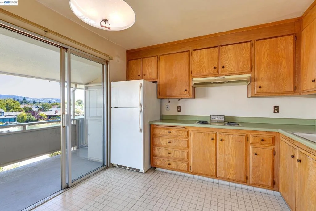 Photo of Unit 307 at 339 Broadway