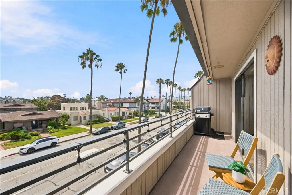 Photo of Unit 32 at 700 Esplanade