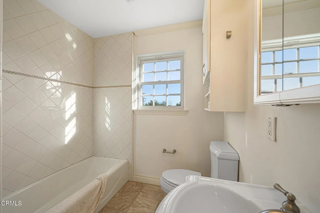 Photo of 528 Dobbins Drive