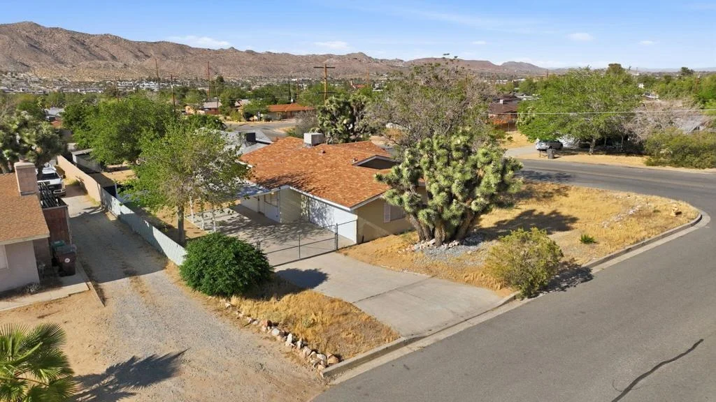 Photo of 7798 Acoma Trail