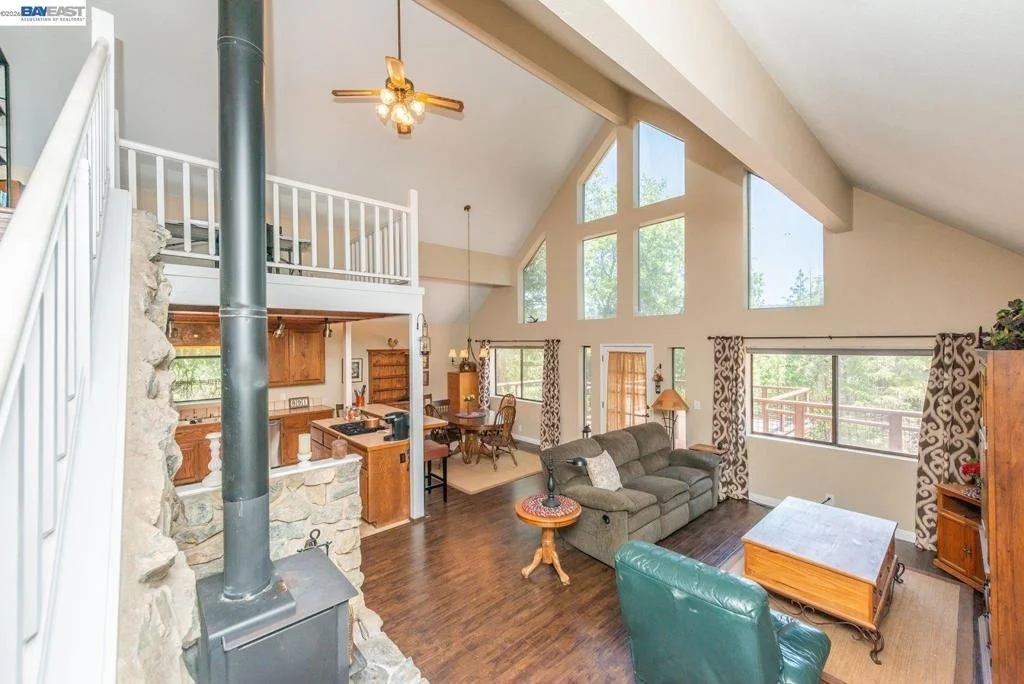 Photo of 891 Salt Flat Rd