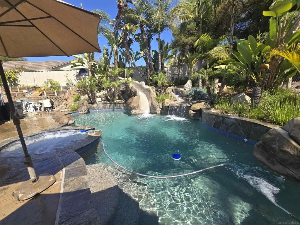 Photo of 2889 Camden Dr