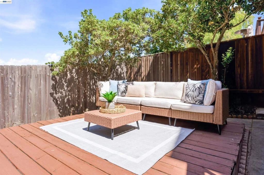 Photo of 23661 Glenbrook Lane