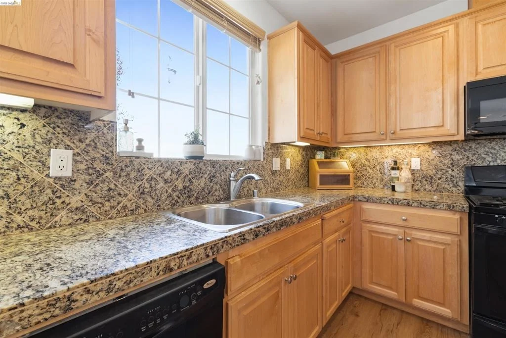 Photo of 9569 California Oak Cir