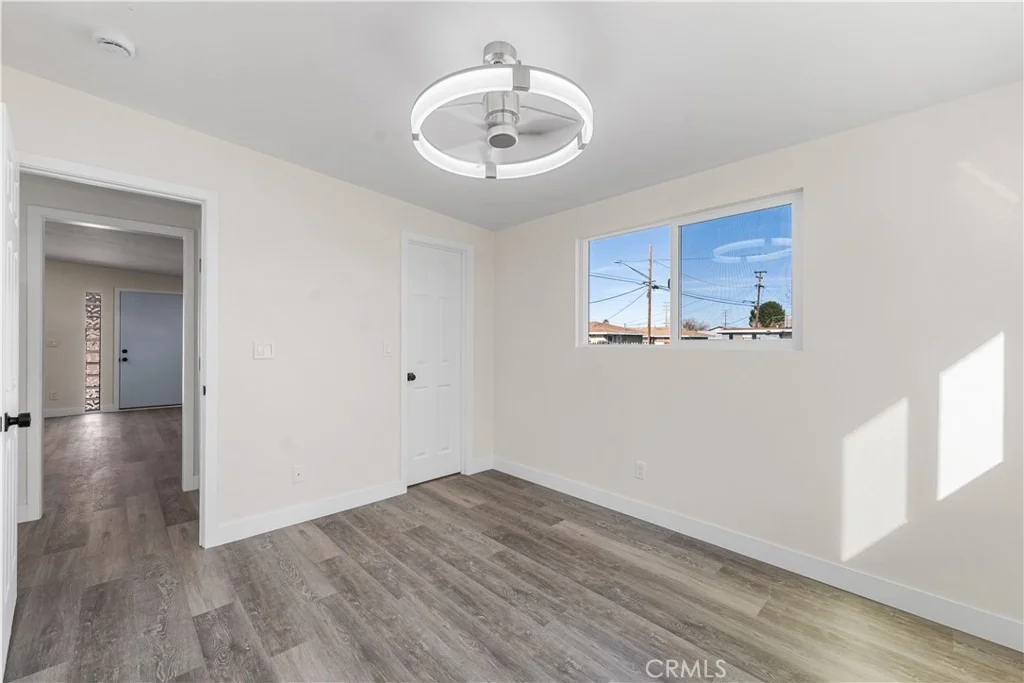 Photo of 44745 3rd E