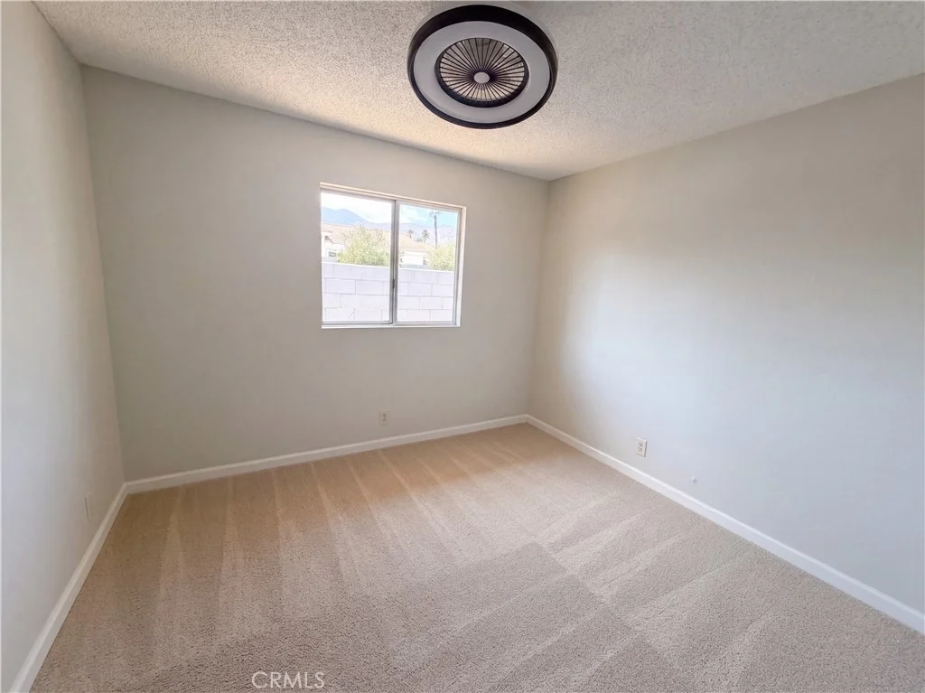 Photo of 52990 Avenida Diaz