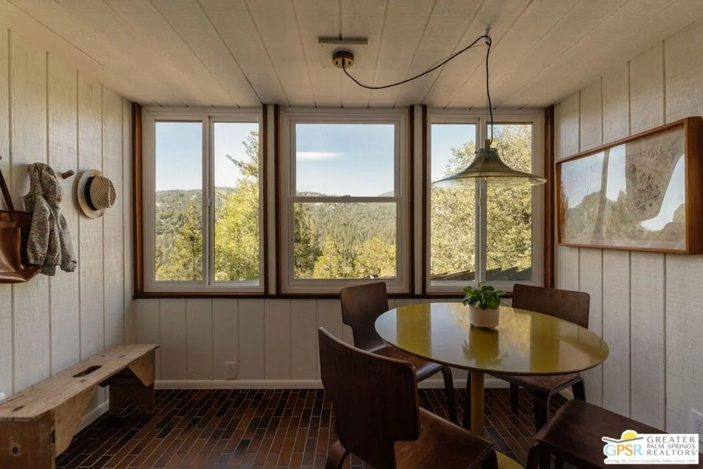 Photo of 52915 Middle Ridge Drive