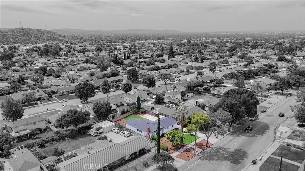 Photo of 662 E Foothill