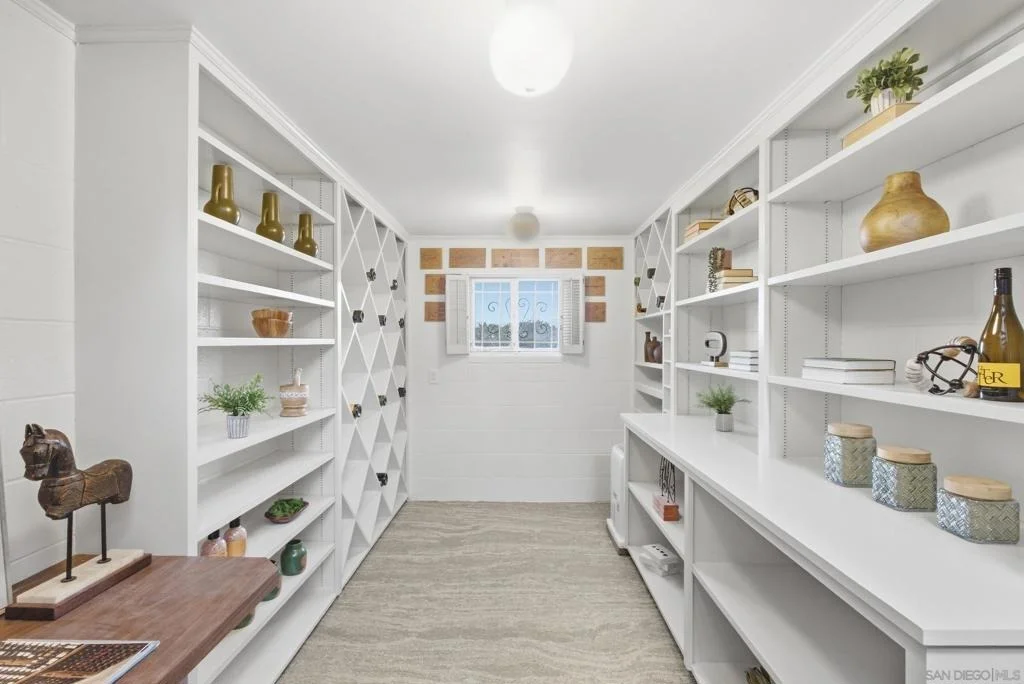 Photo of 7865 Roseland Drive