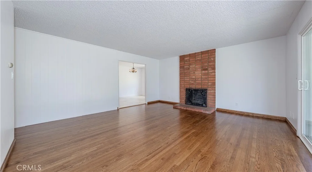 Photo of 3156 W Teranimar