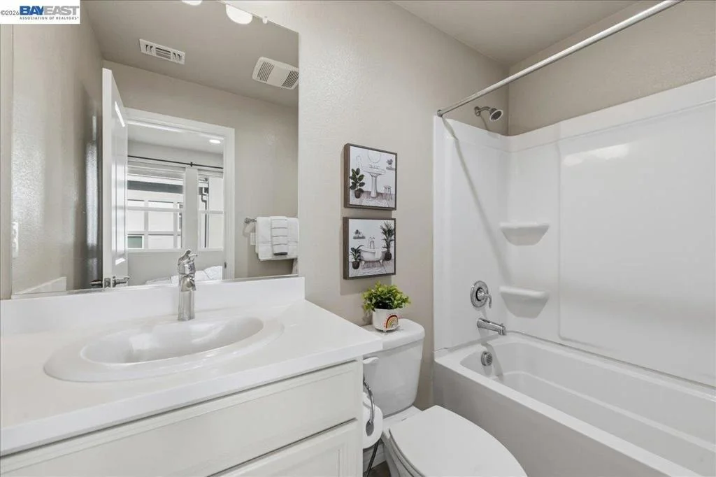 Photo of 4398 Healdsburg Way