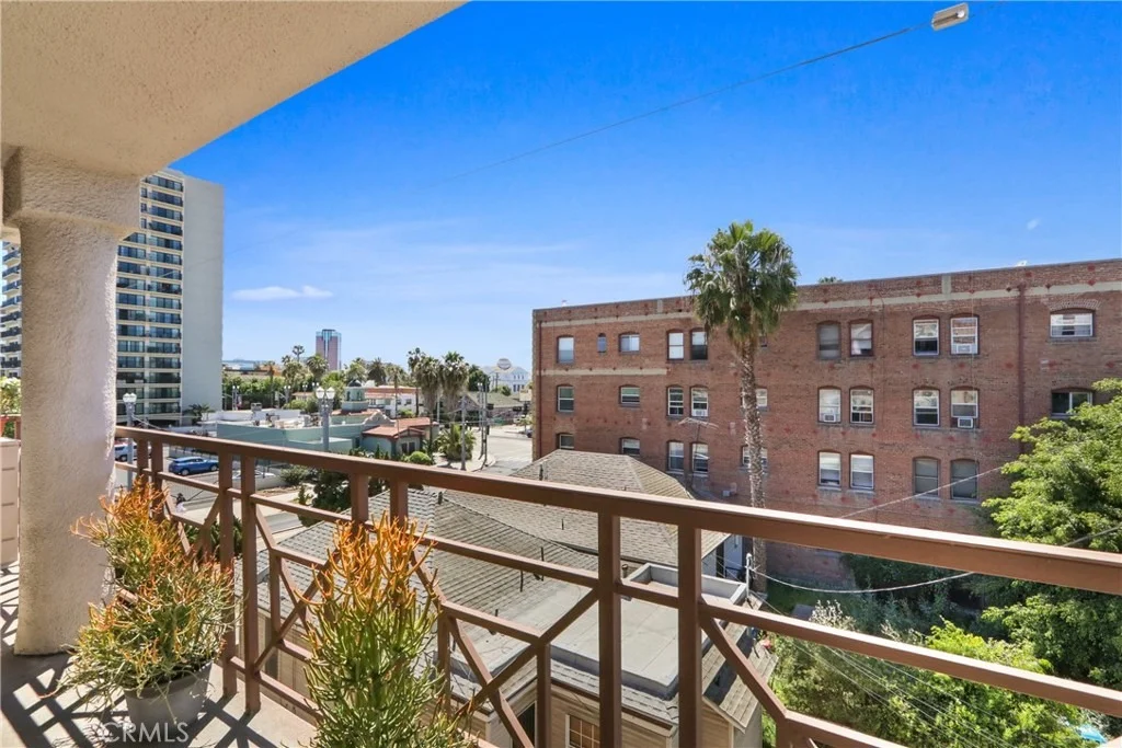 Photo of 801 Pine Ave. #310