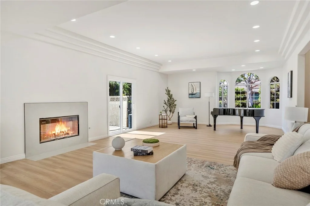 Photo of 188 W Arthur Avenue