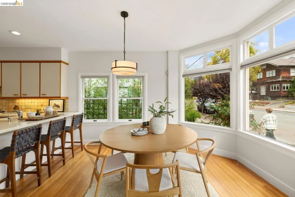 Photo of 2747 Forest Ave