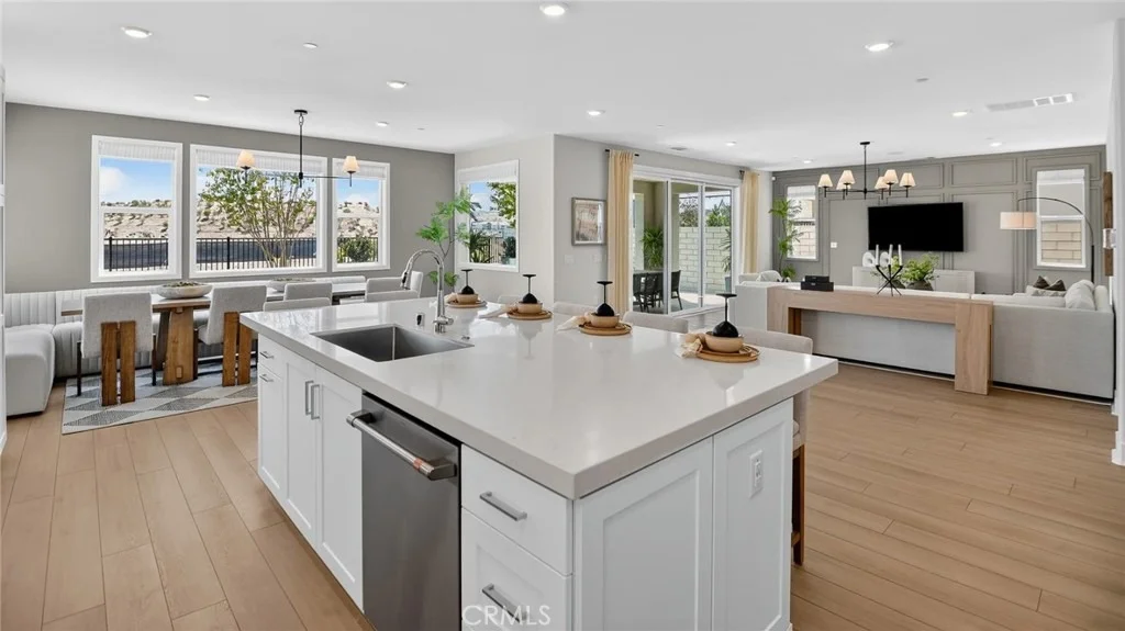 Photo of 28004 Plateau Terrace