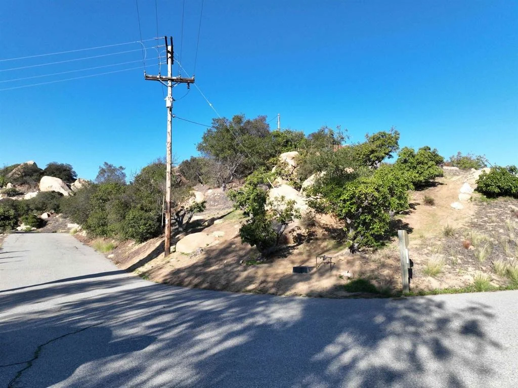 Photo of Rainbow Peaks Trail