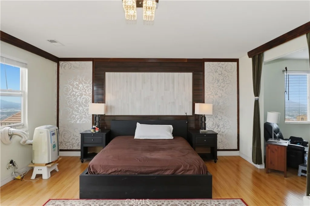 Photo of 15979 Skyridge