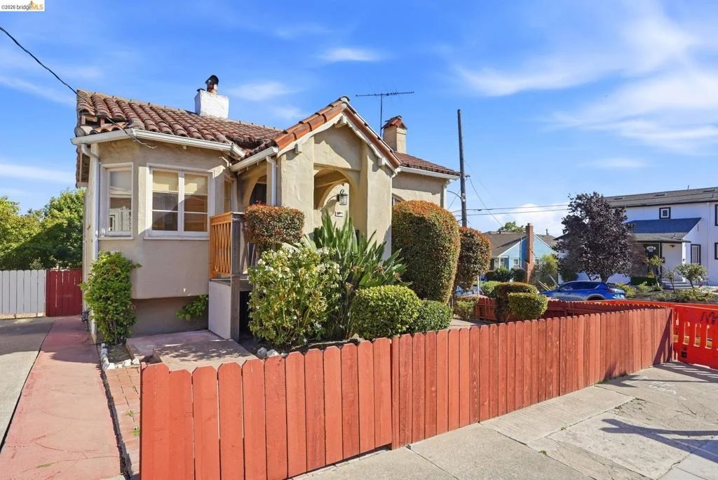 Photo of 3000 Morcom Ave