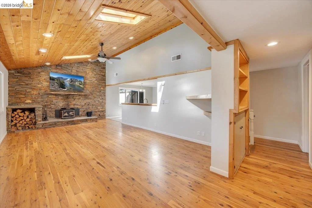 Photo of 5827 Lookout Ct