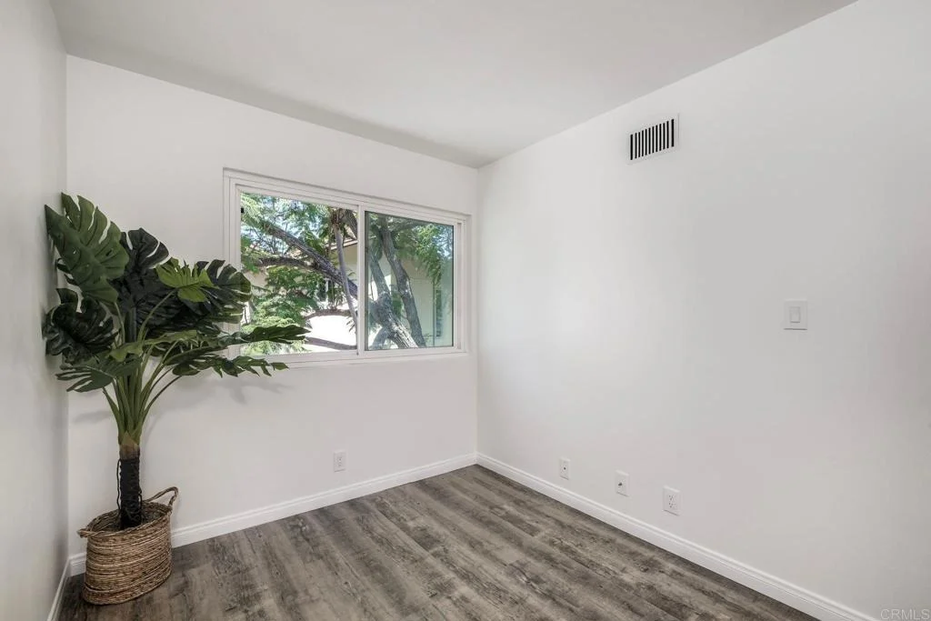 Photo of Unit B at 3614 Harvard Drive