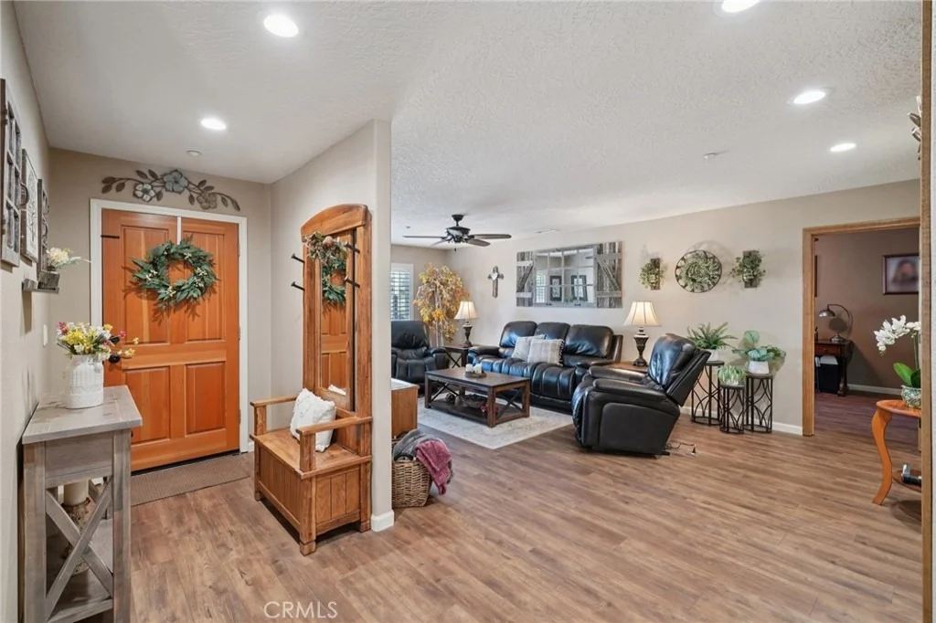 Photo of 5319 Desert View