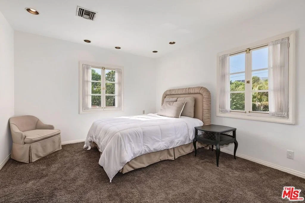 Photo of 219 S McCarty Drive