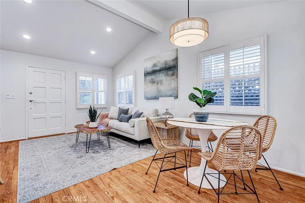 Photo of 2328 Beach Avenue