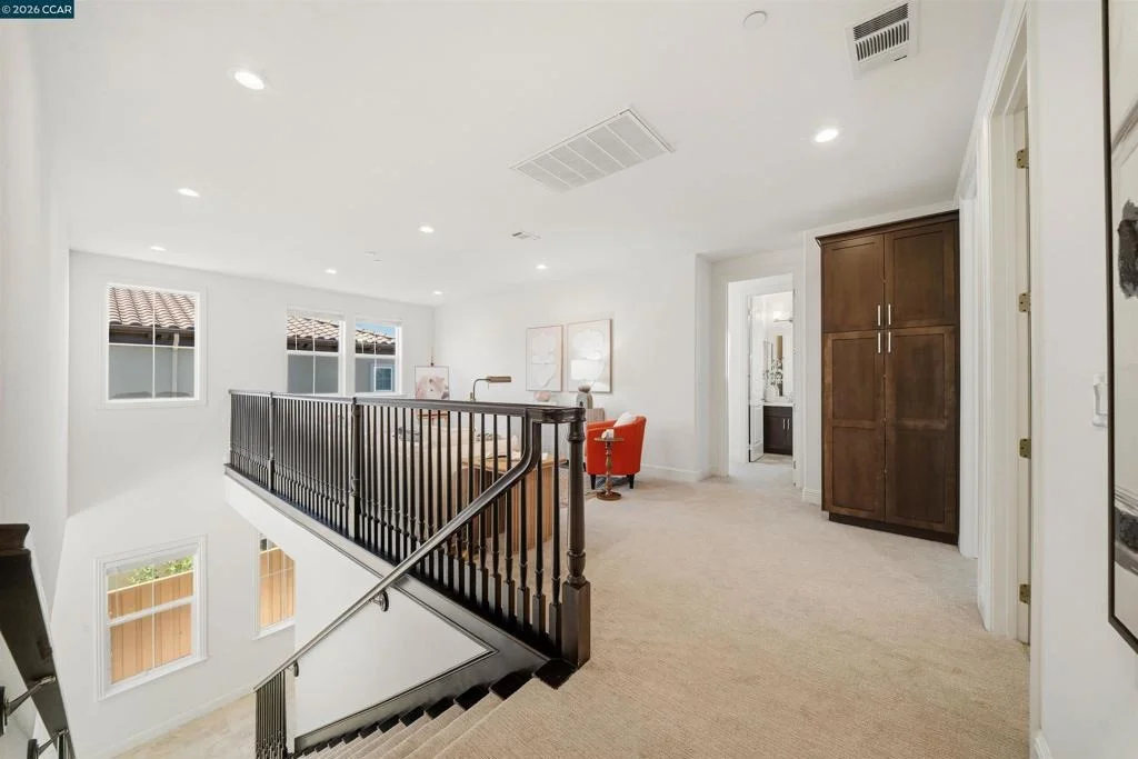 Photo of 1124 Rosamund Dr