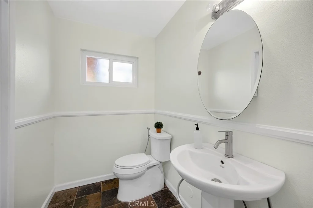 Photo of 1545 La Salle Circle