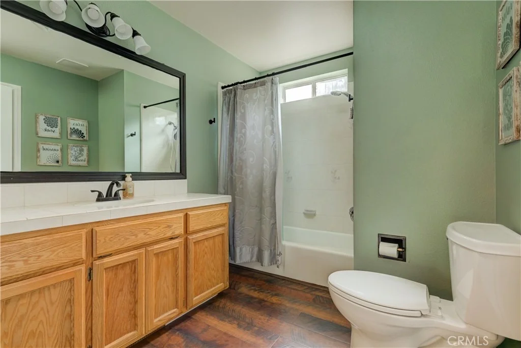 Photo of 5864 Paschal