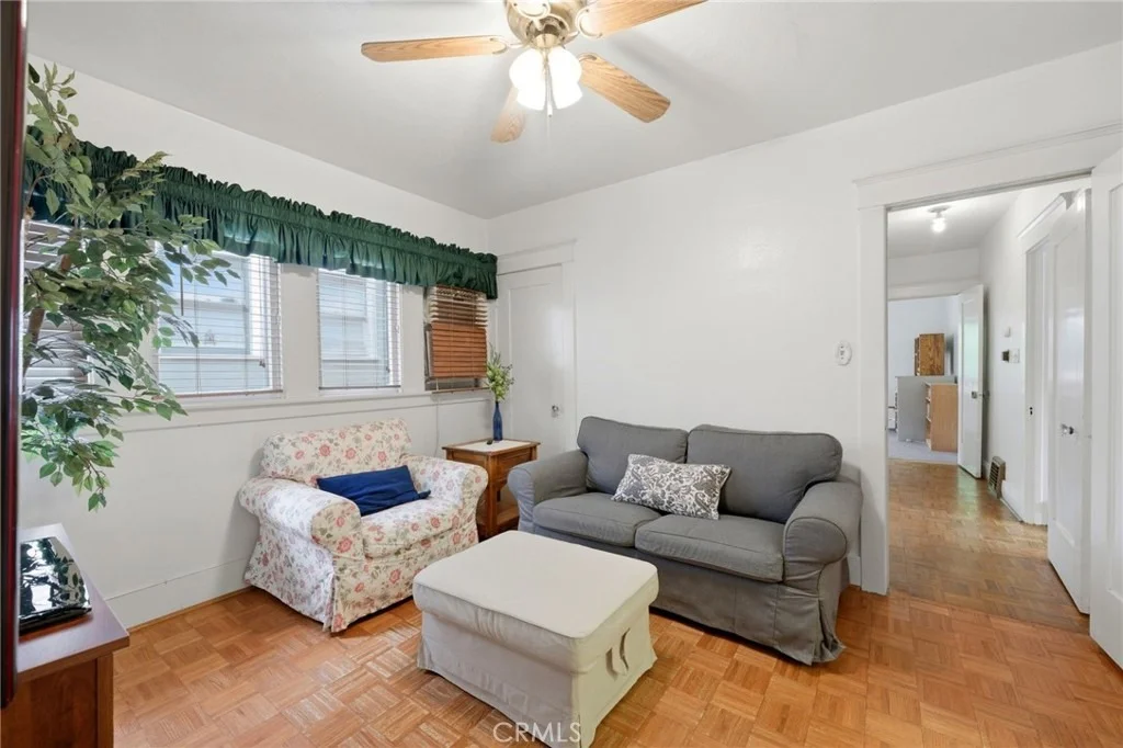 Photo of 4456 12th