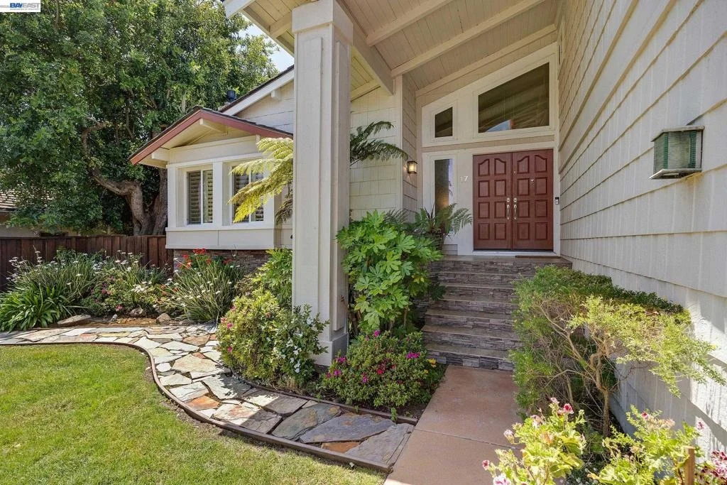 Photo of 17 Suva Court