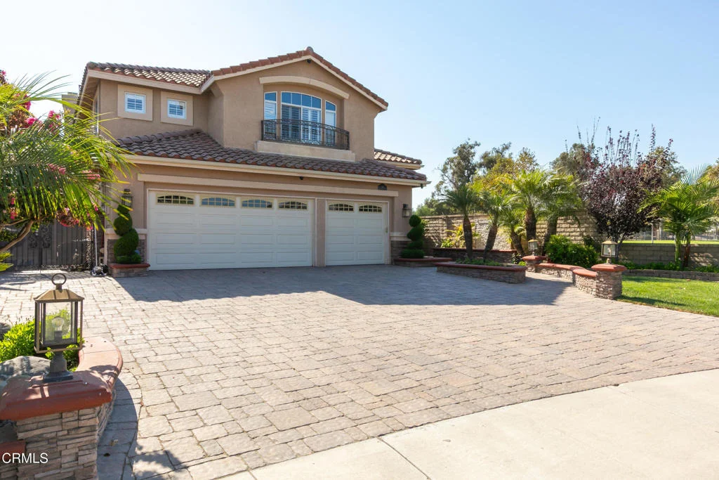 Photo of 493 Avenida Valencia