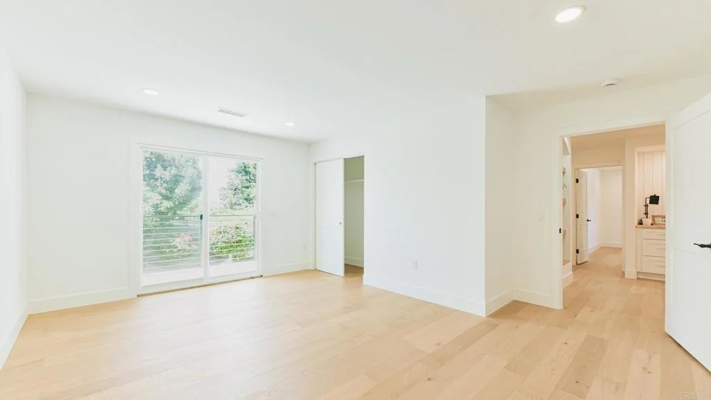 Photo of 2399 Ivy Road