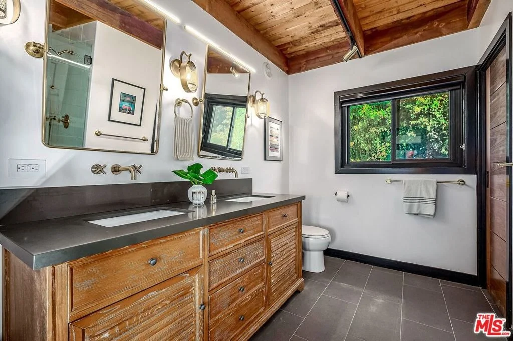 Photo of 2913 Corral Canyon Road