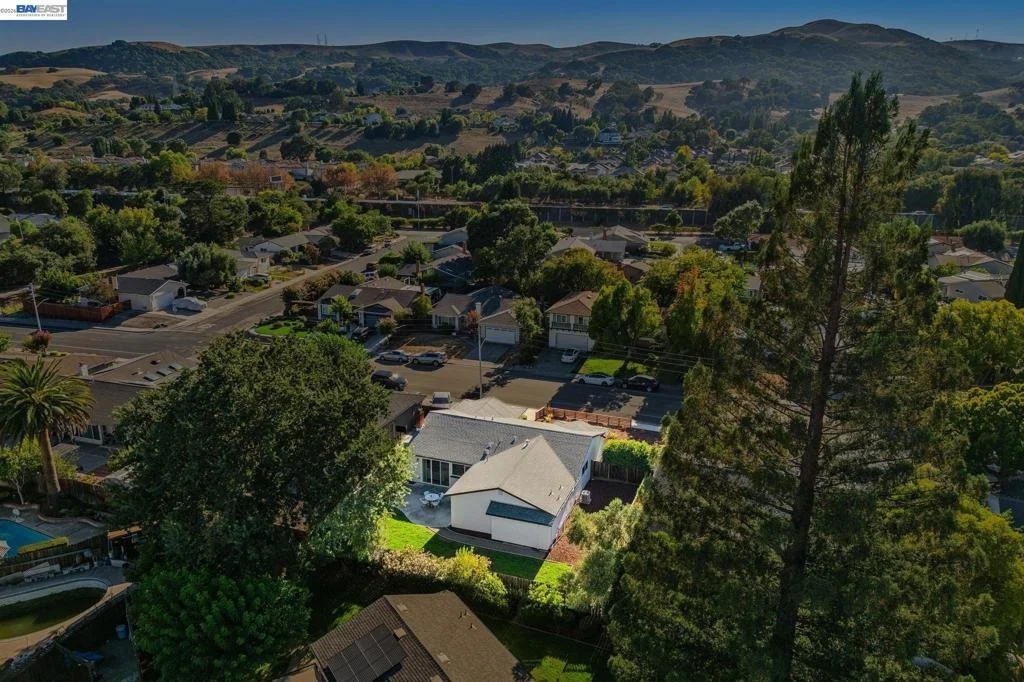 Photo of 9802 Davona Dr
