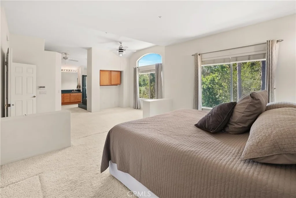 Photo of 3007 Vina Vial