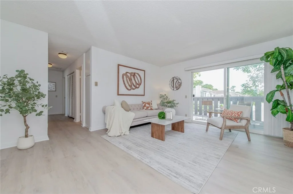 Photo of 44 Fallbrook