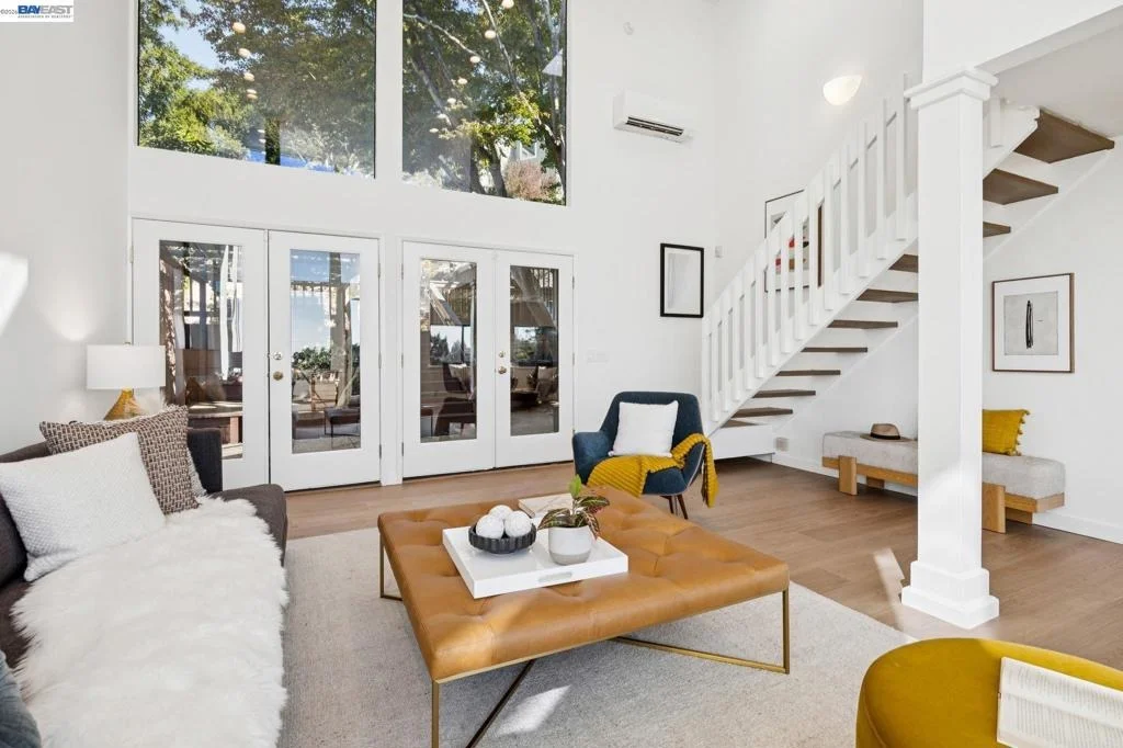 Photo of 1085 STERLING AVE