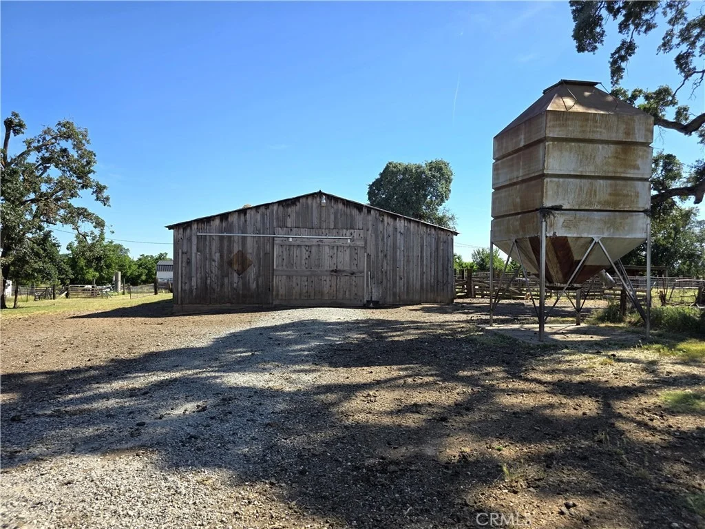 Photo of 23773 River Rd
