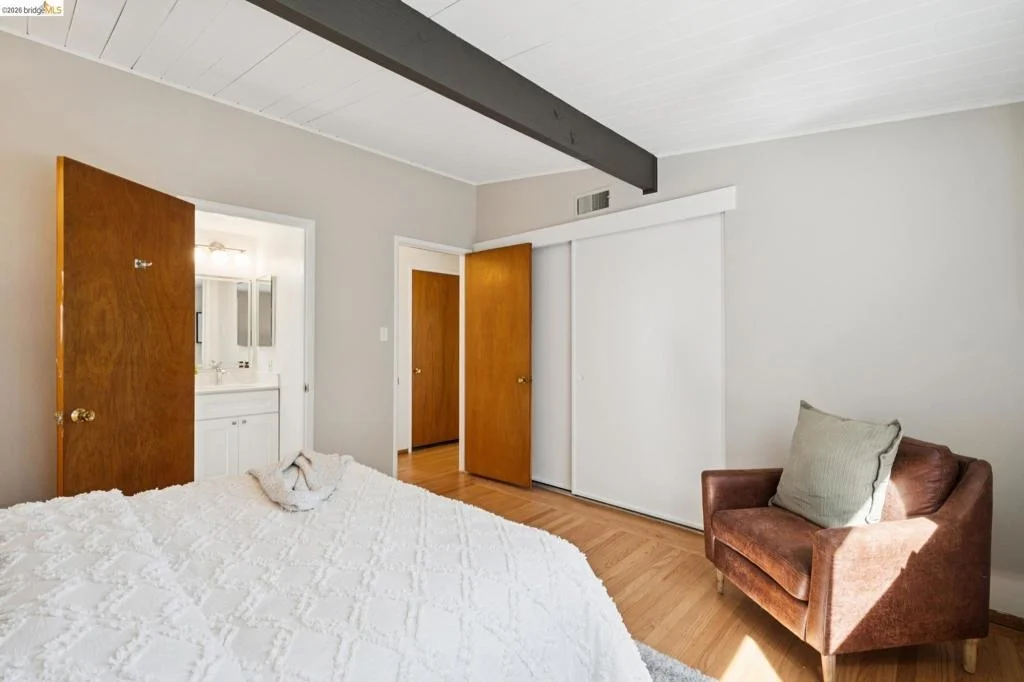 Photo of 7811 Potrero Ave