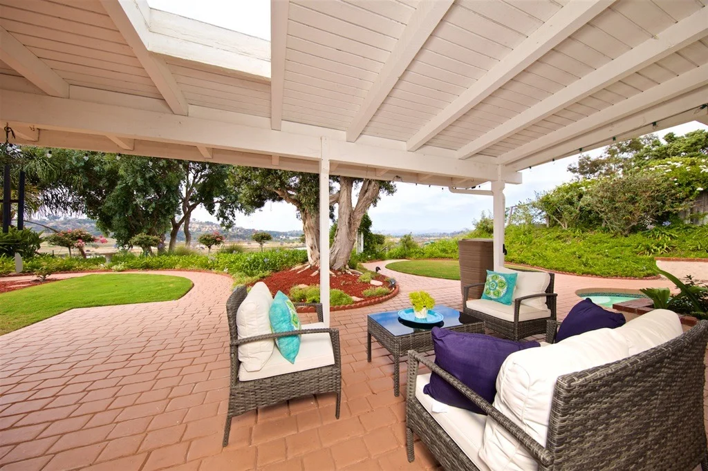 Photo of 900 Santa Hidalga