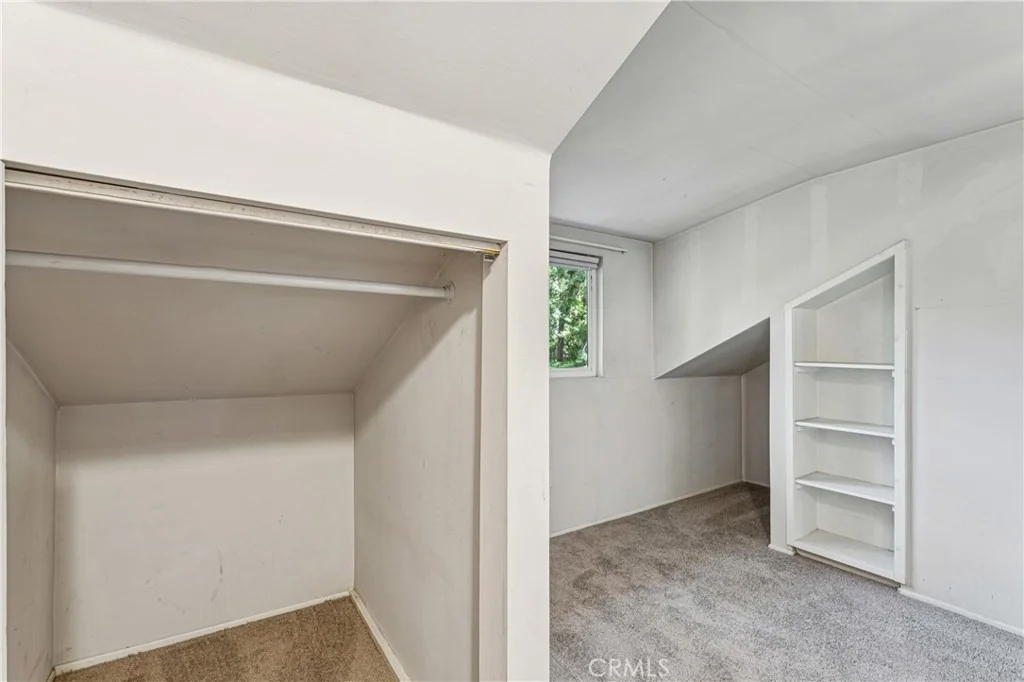 Photo of 355 Hartman Circle