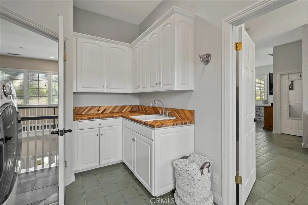 Photo of 26983 Pilgrim Road