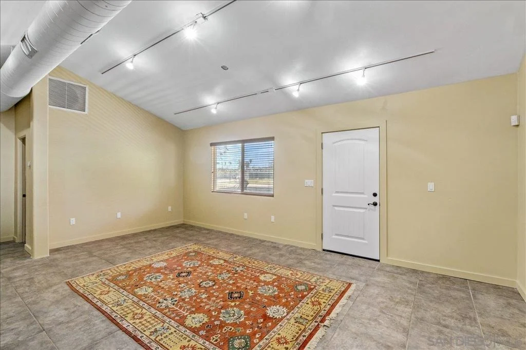 Photo of 5461 Rainbow Creek