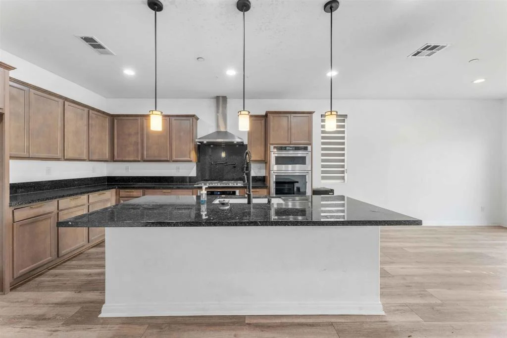 Photo of 750 Green Court