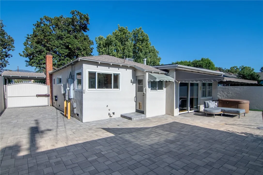 Photo of 405 N Griffith Park
