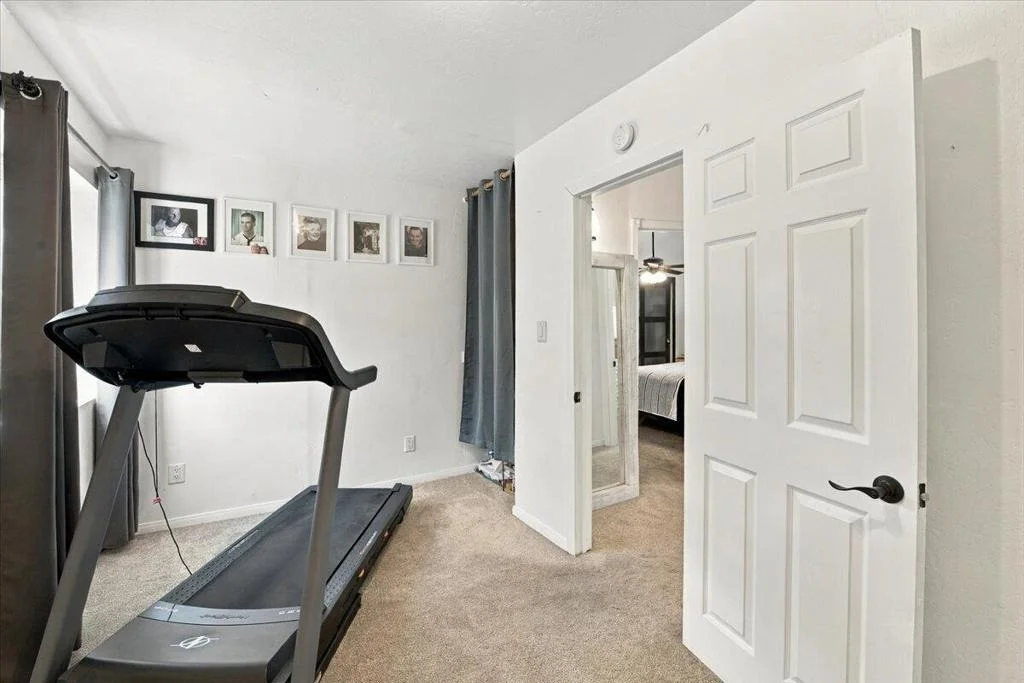 Photo of 2125 State Lane